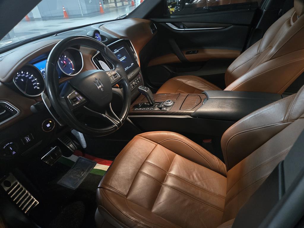 Maserati Ghibli - Vista 5