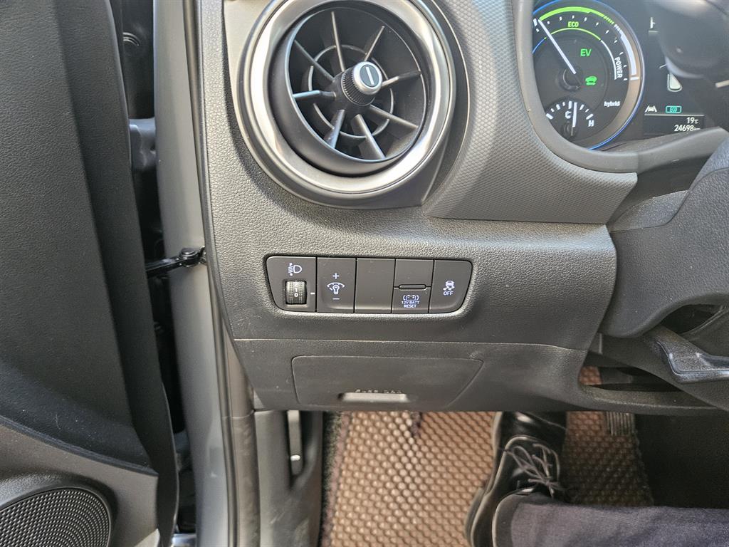 HYUNDAI Kona - Vista 5