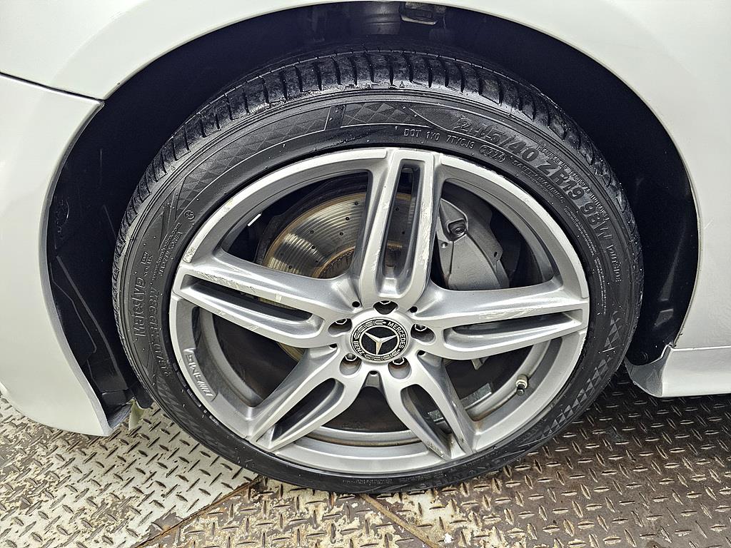 Mercedes Benz E class 2017 Gris - Importación desde Corea - HF Imports Iquique - Foto 20