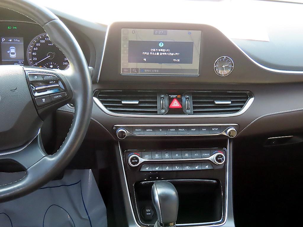 HYUNDAI Grandeur - Vista 10