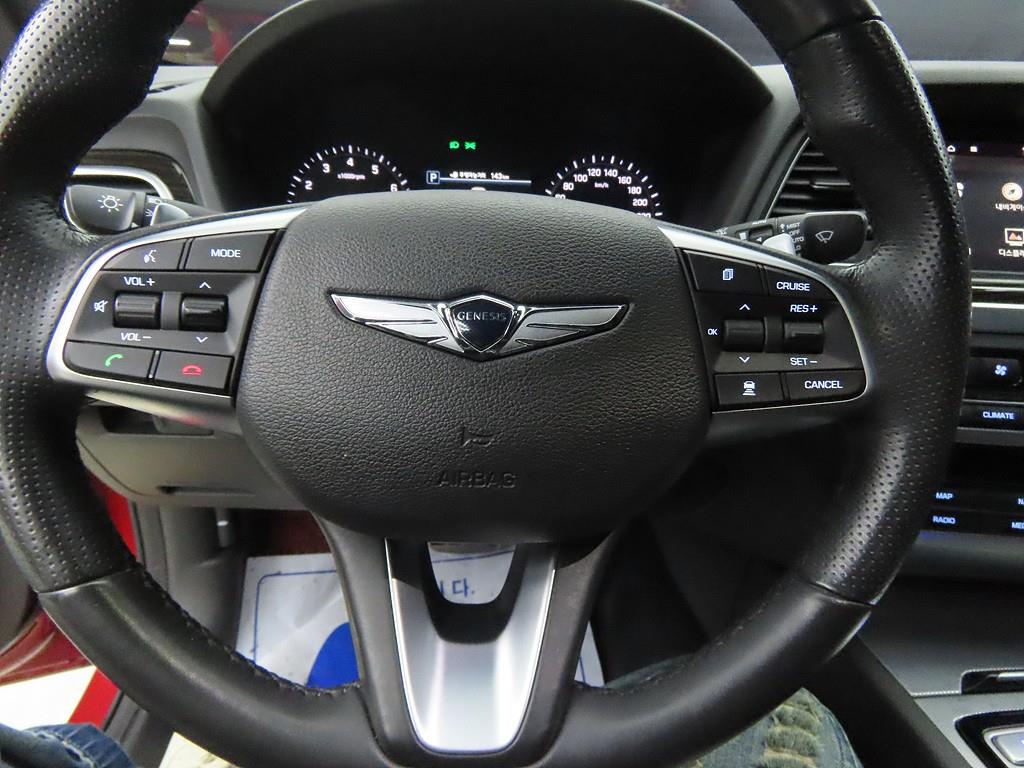 Genesis G80 - Vista 9