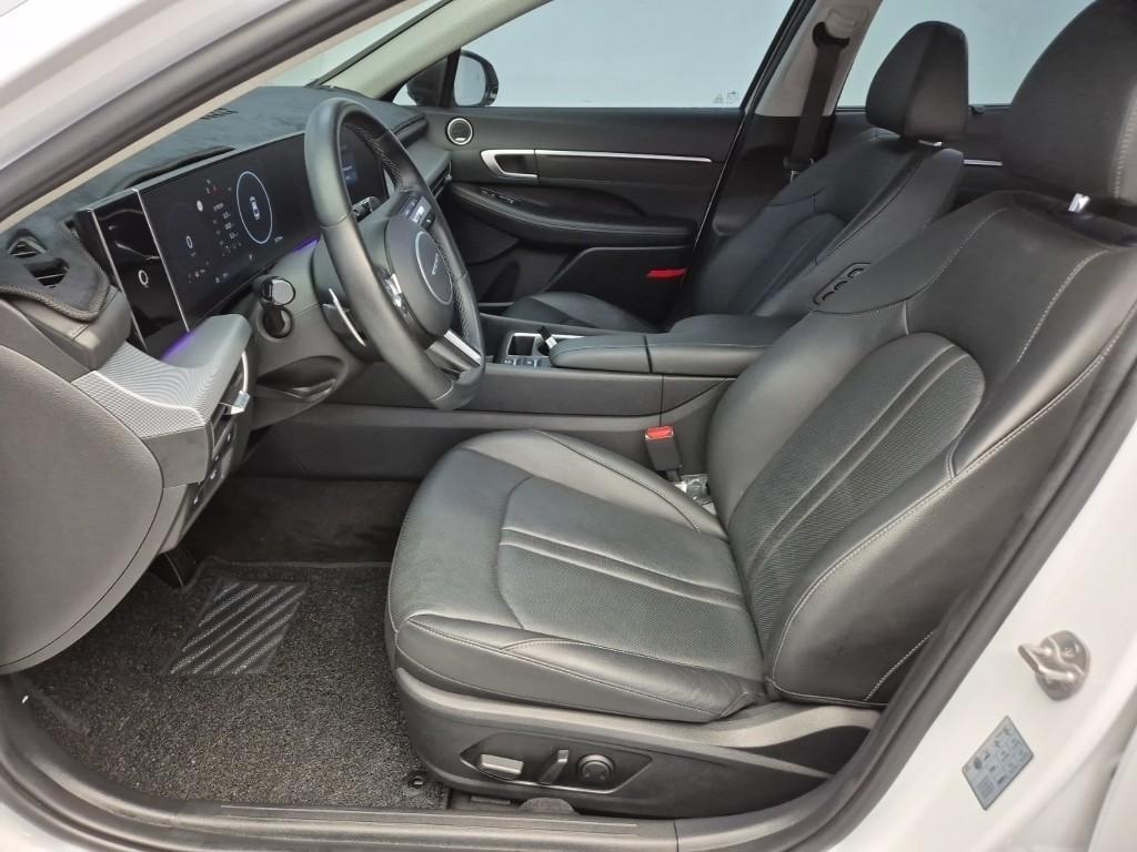 HYUNDAI Sonata - Vista 11