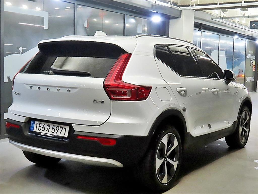 Volvo XC40 - Vista 4