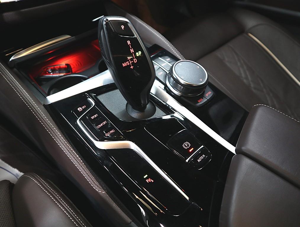 BMW 5 Series 2023 Negro - Importación desde Corea - HF Imports Iquique - Foto 14