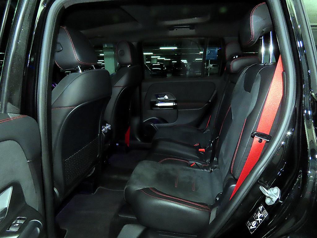 Mercedes Benz GLB Class - Vista 7