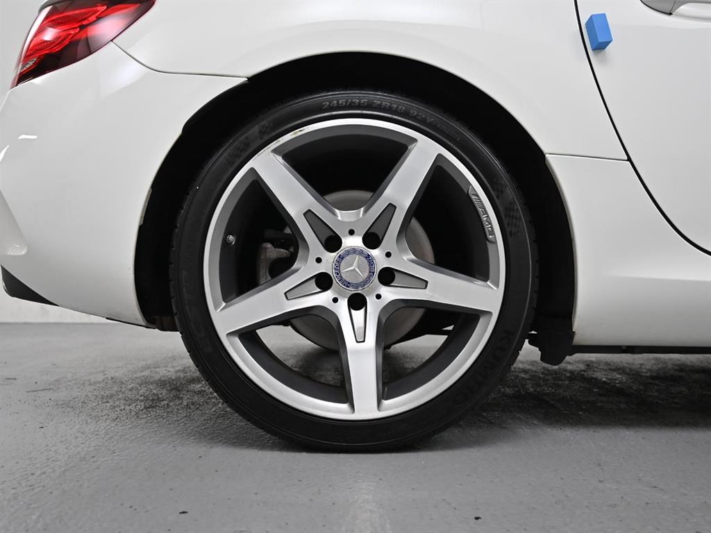 Mercedes Benz SLC Class - Vista 6