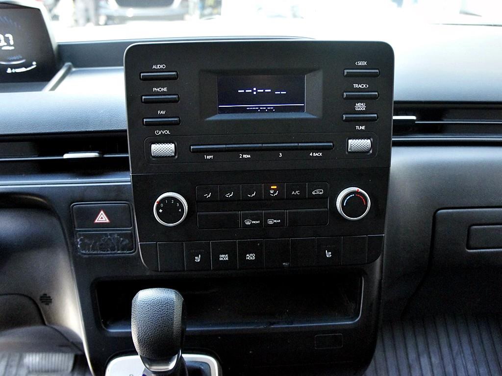 HYUNDAI Staria 2022 Blanco - Importación desde Corea - HF Imports Iquique - Foto 9