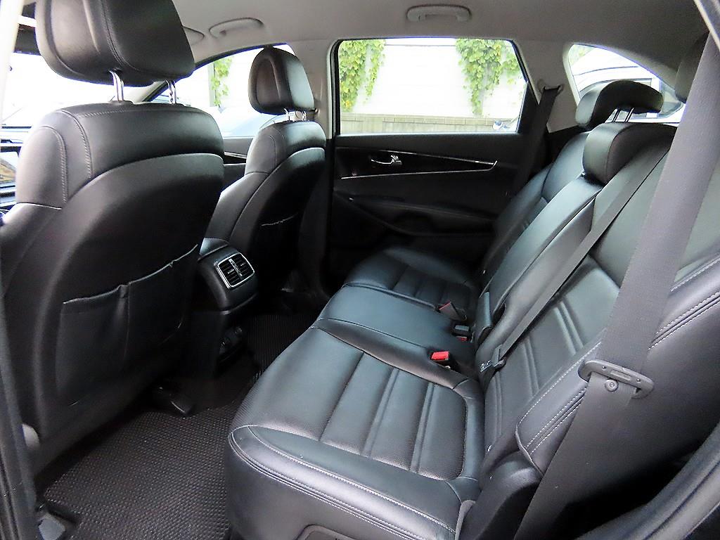 KIA Sorento - Vista 6