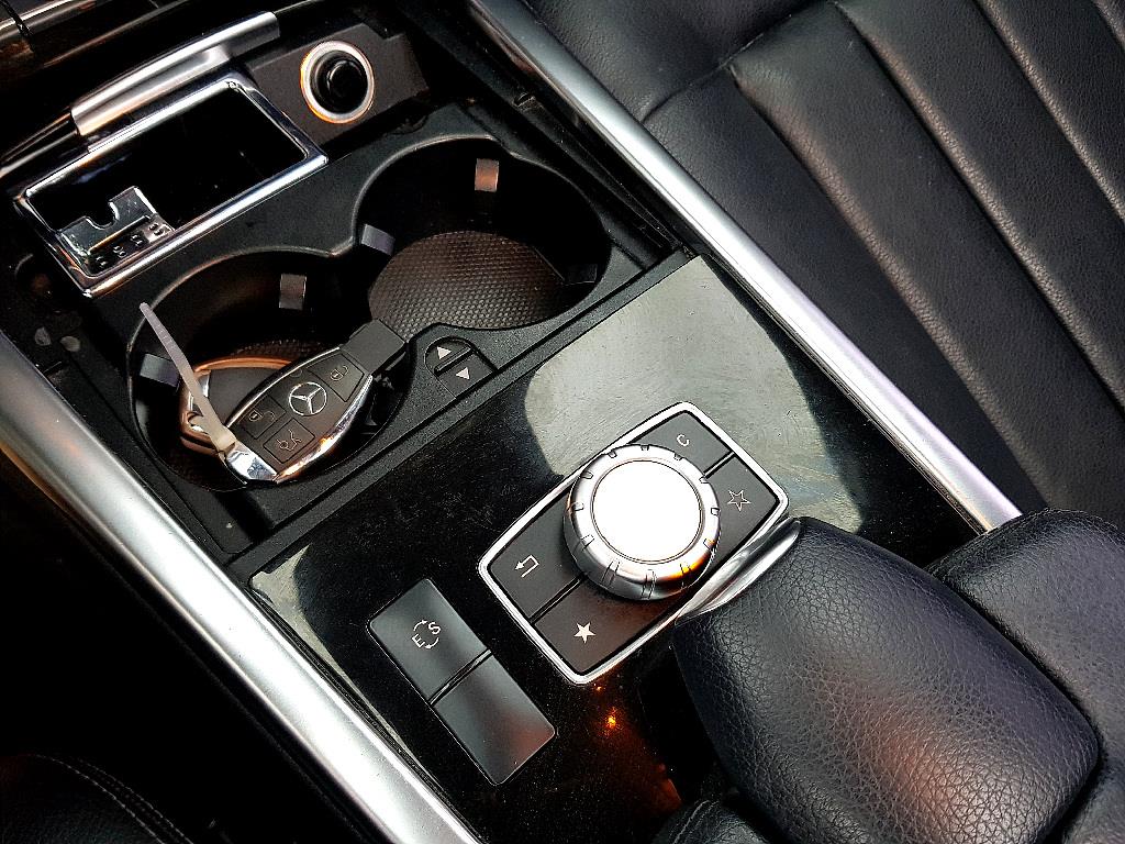 Mercedes Benz E class - Vista 12