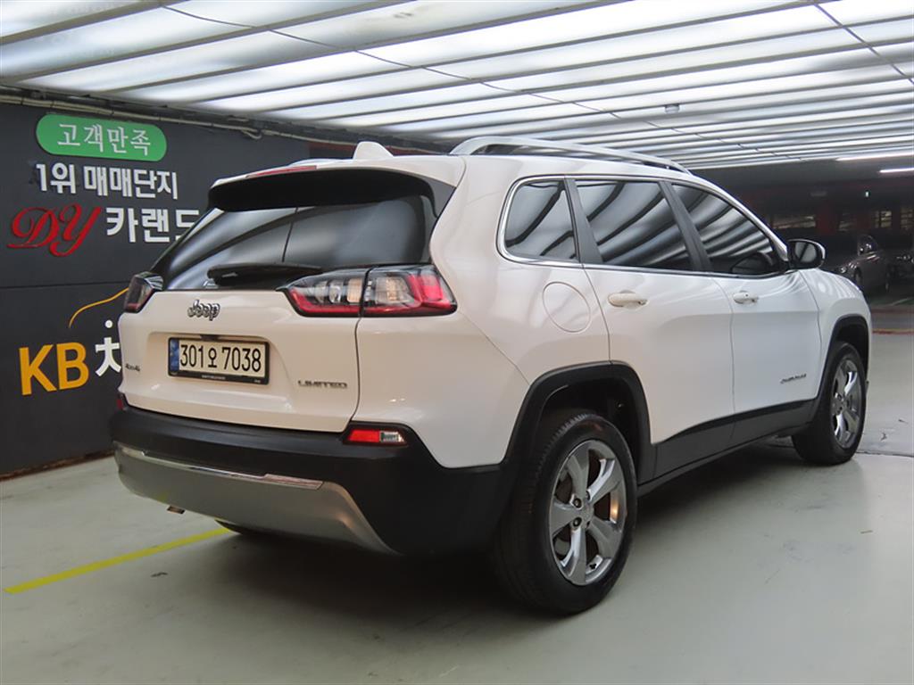Jeep Cherokee - Vista 4