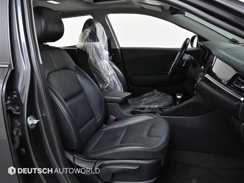 KIA Niro - Vista 10