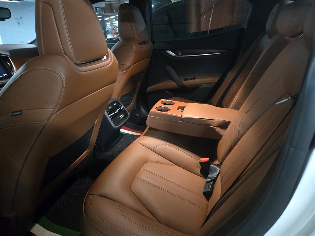 Maserati Ghibli - Vista 6