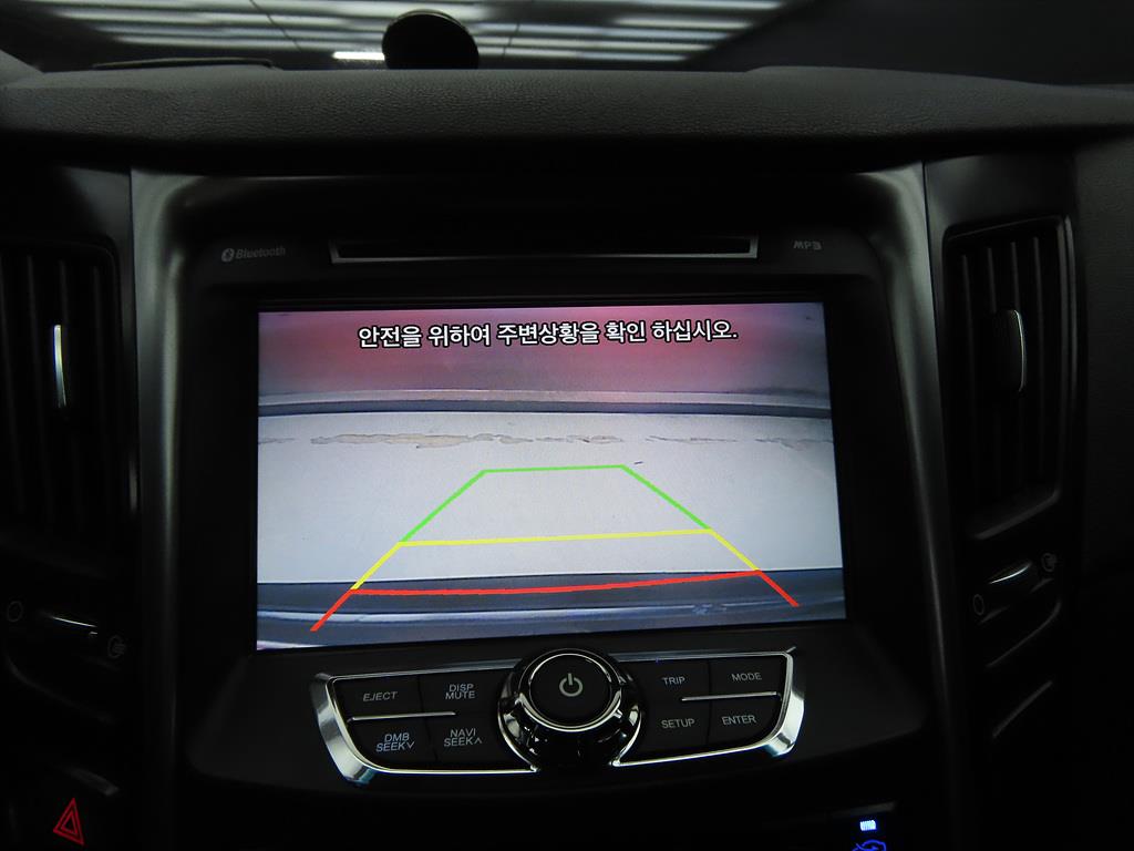 HYUNDAI Sonata - Vista 8