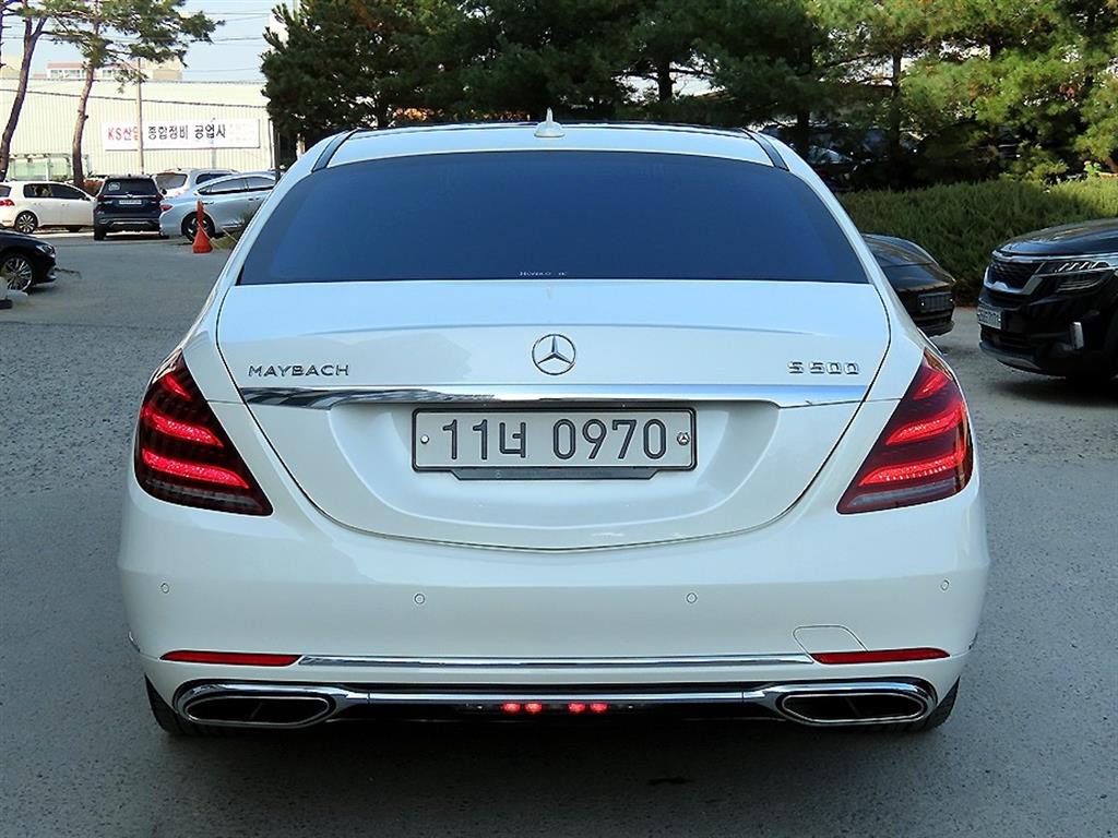 Mercedes Benz S Class - Vista 4