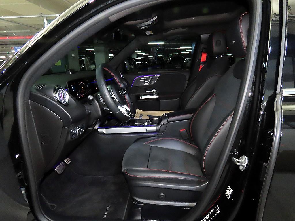 Mercedes Benz GLB Class - Vista 6