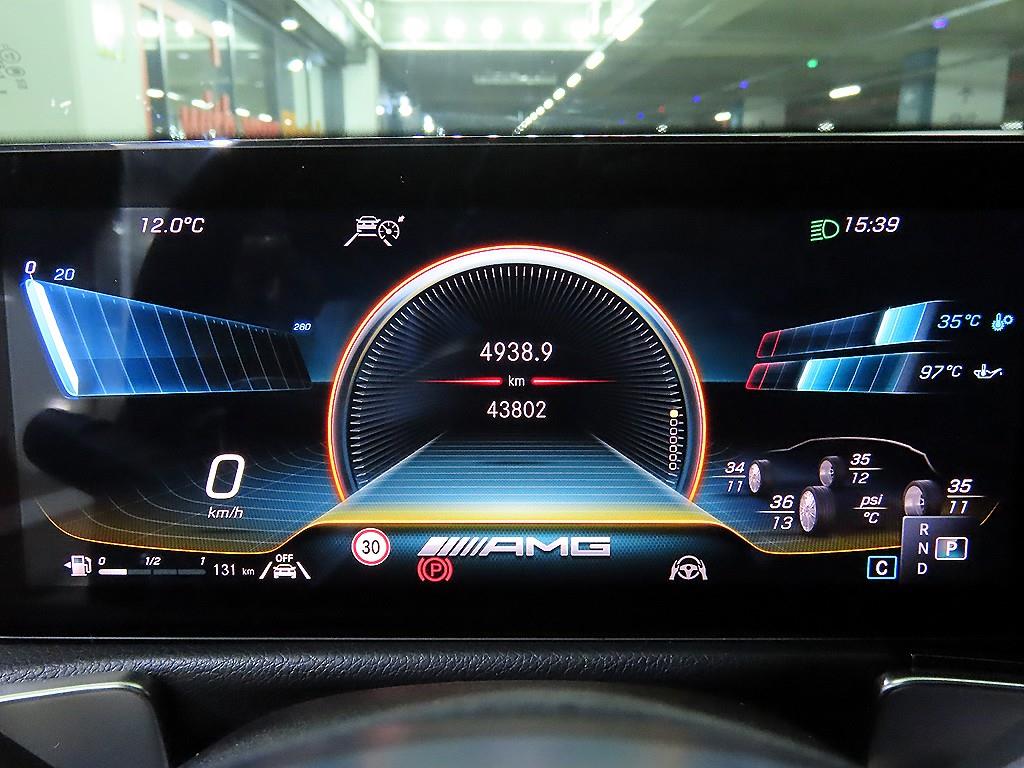 Mercedes Benz GLB Class - Vista 9