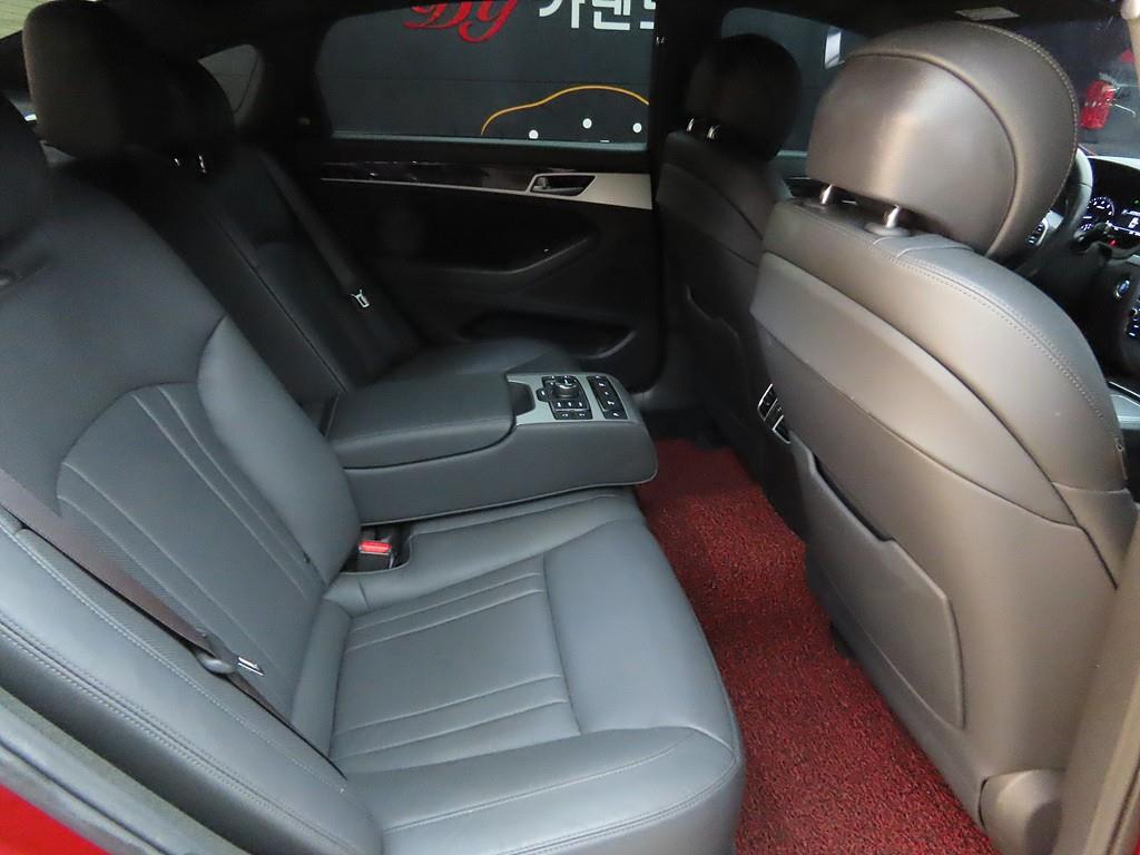 Genesis G80 - Vista 7