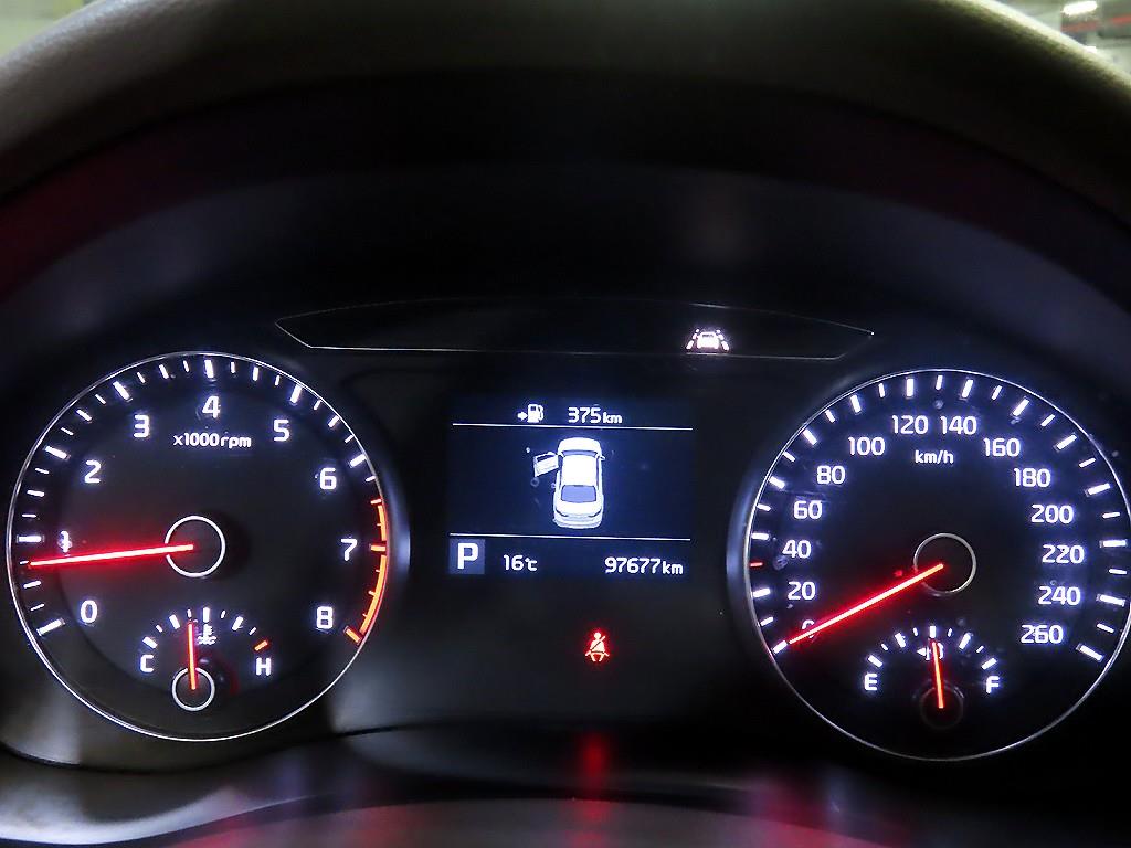 KIA K7 - Vista 9