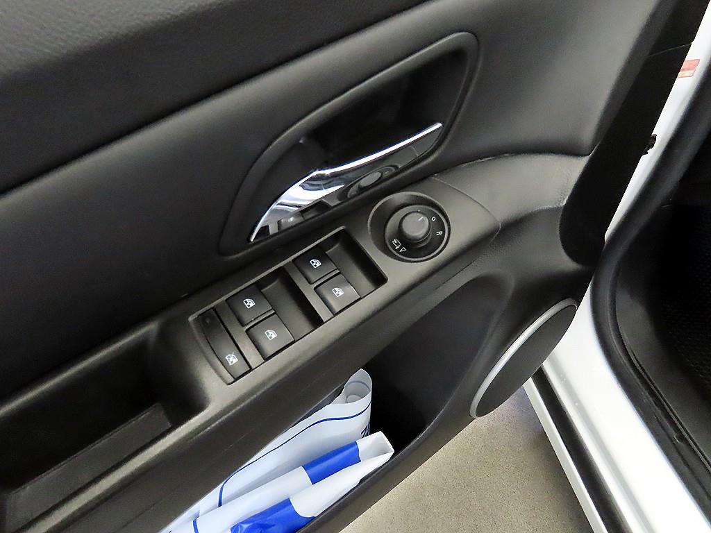 Chevrolet Cruise 2012 Blanco - Importación desde Corea - HF Imports Iquique - Foto 13