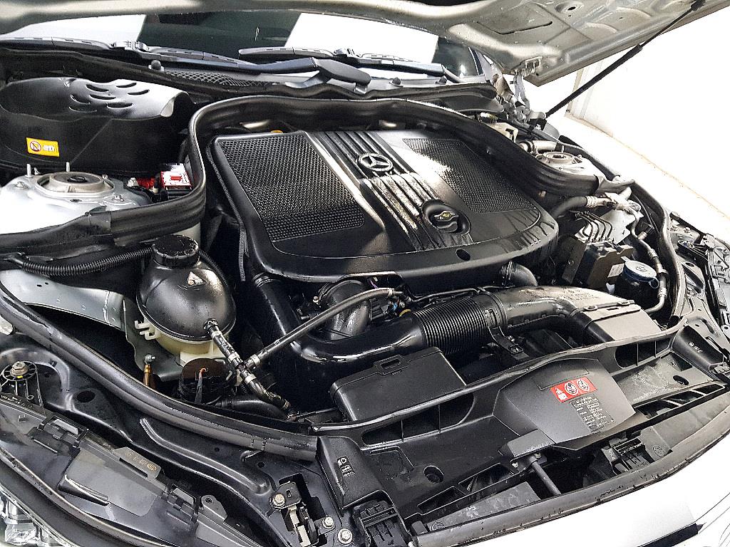 Mercedes Benz E class - Vista 6