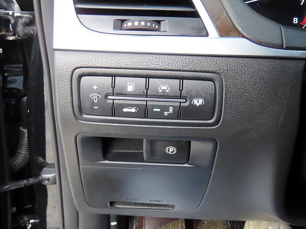 HYUNDAI Genesis 2016 Negro - Importación desde Corea - HF Imports Iquique - Foto 13