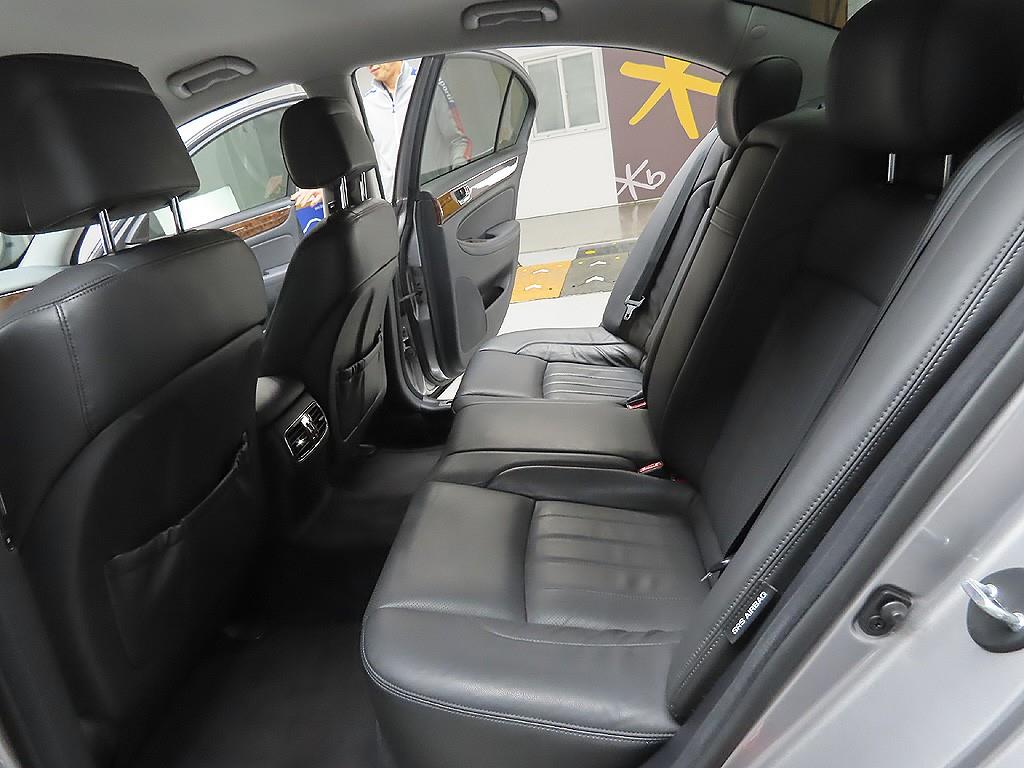 HYUNDAI Genesis 2011 Gris - Importación desde Corea - HF Imports Iquique - Foto 9