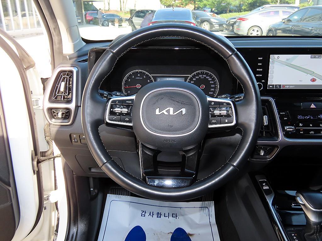 KIA Sorento - Vista 8