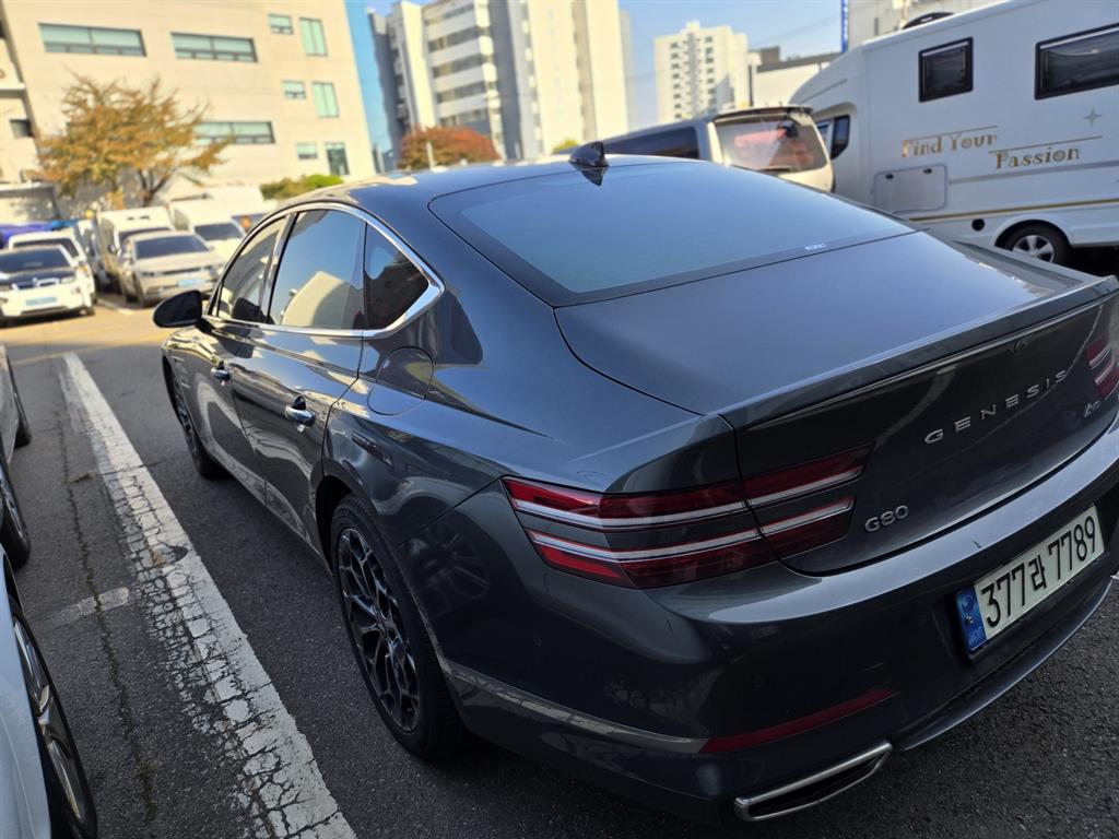 Genesis G80 - Vista 4