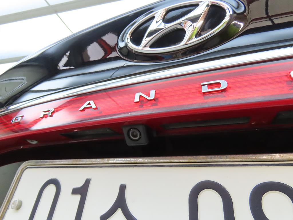 HYUNDAI Grandeur 2017 Negro - Importación desde Corea - HF Imports Iquique - Foto 18