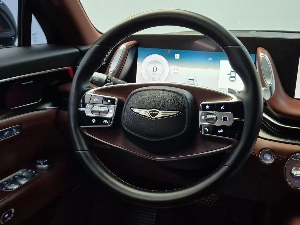 Genesis G90 - Vista 7