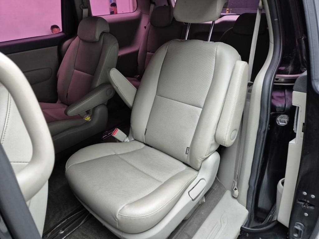 KIA Carnival 2018 Negro - Importación desde Corea - HF Imports Iquique - Foto 13