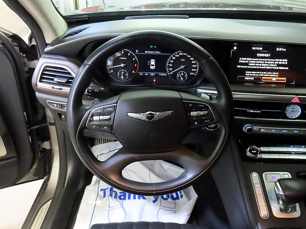 Genesis G90 - Vista 8