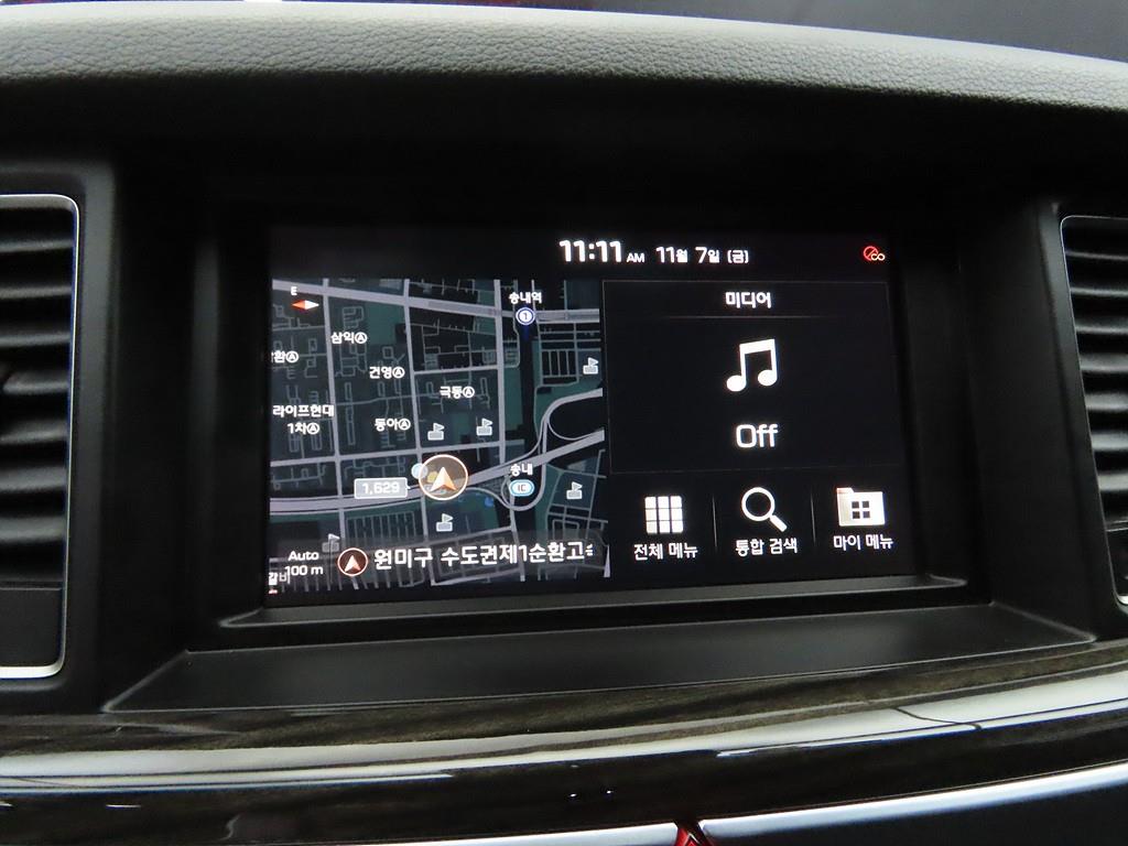 Genesis G80 - Vista 10