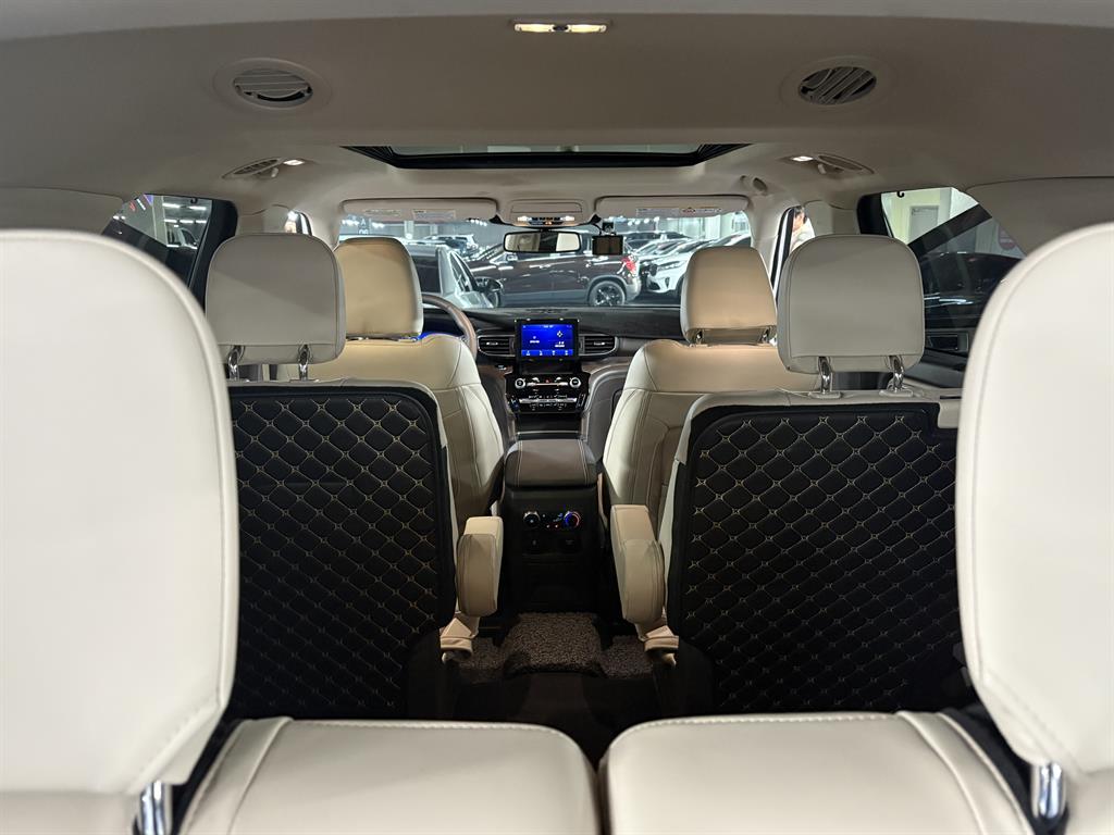 Ford Explorer - Vista 8