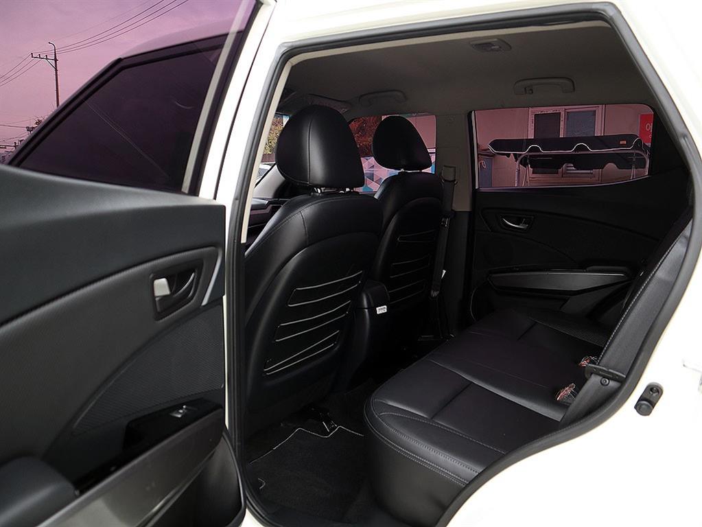 Ssangyong Tivoli 2020 Blanco - Importación desde Corea - HF Imports Iquique - Foto 7