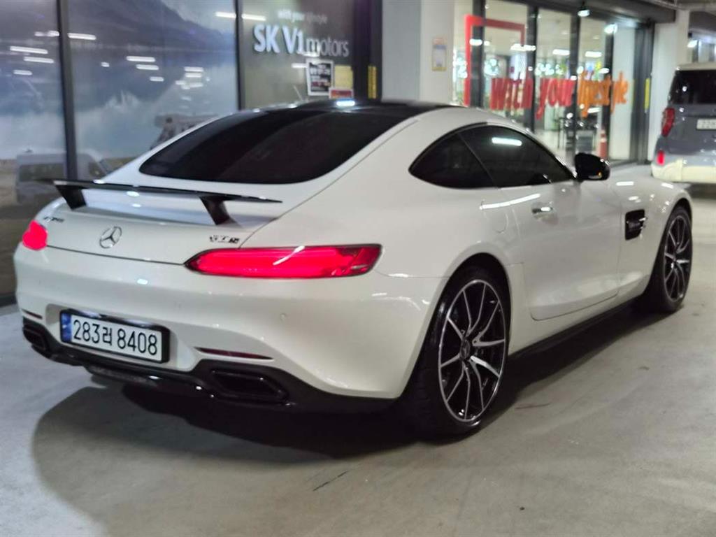Mercedes Benz AMG GT - Vista 4