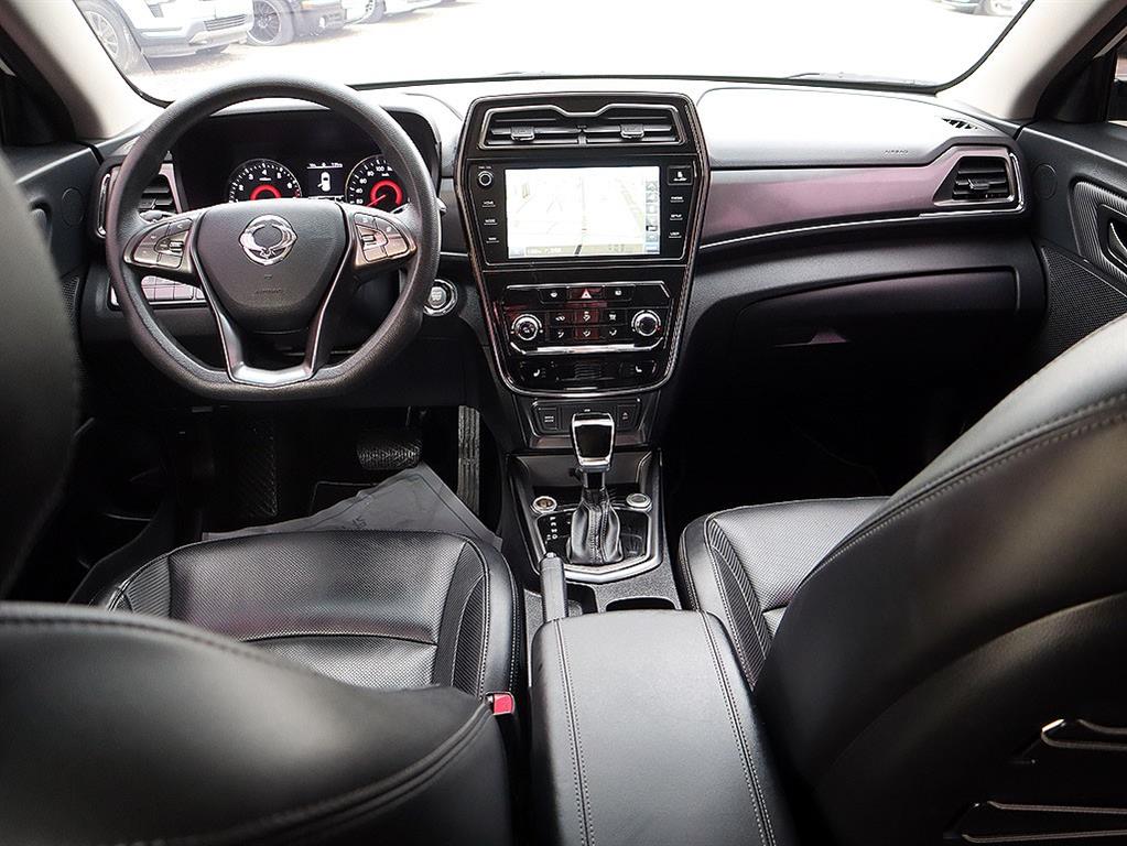 Ssangyong Tivoli - Vista 9