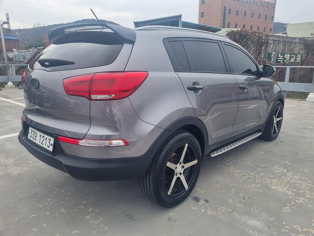 KIA Sportage - Vista 4