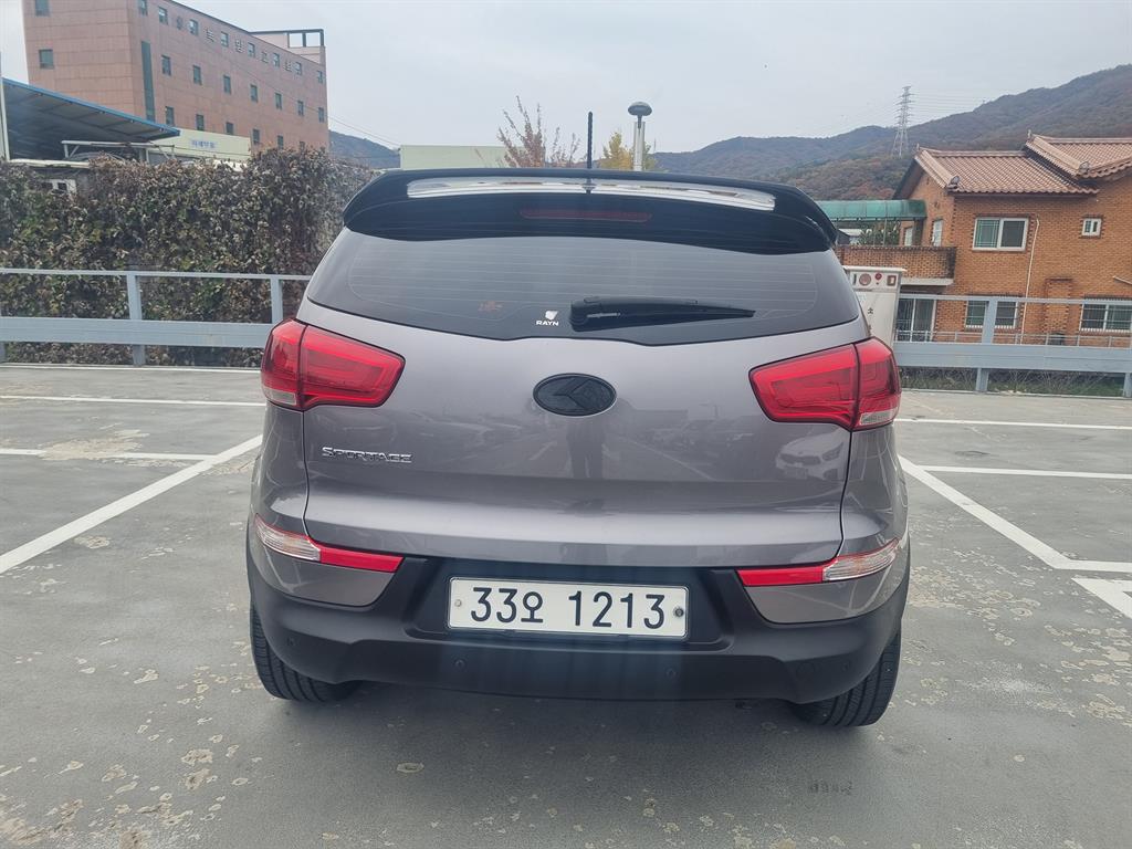KIA Sportage - Vista 5