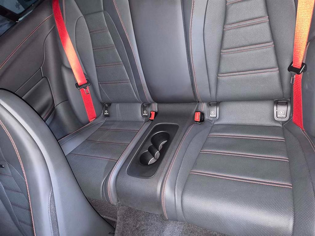 Mercedes Benz E class - Vista 7