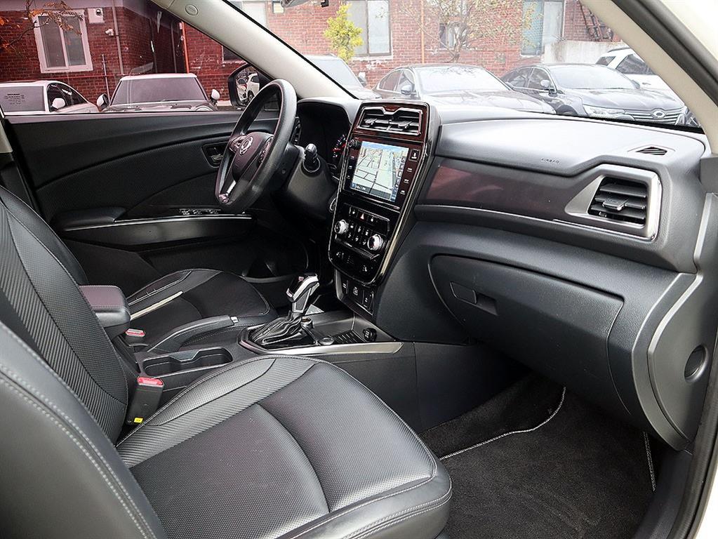 Ssangyong Tivoli 2020 Blanco - Importación desde Corea - HF Imports Iquique - Foto 13