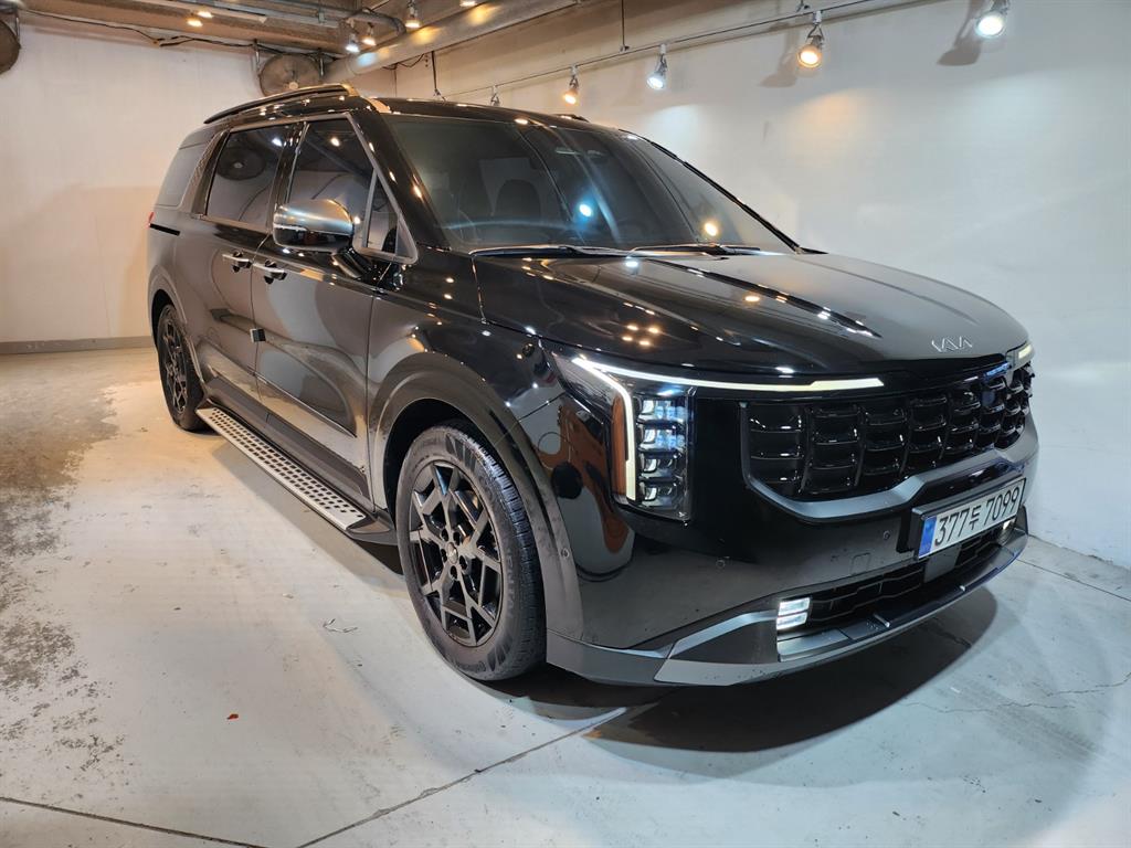 KIA Carnival 2024 Negro - Importación desde Corea - HF Imports Iquique - Foto 1