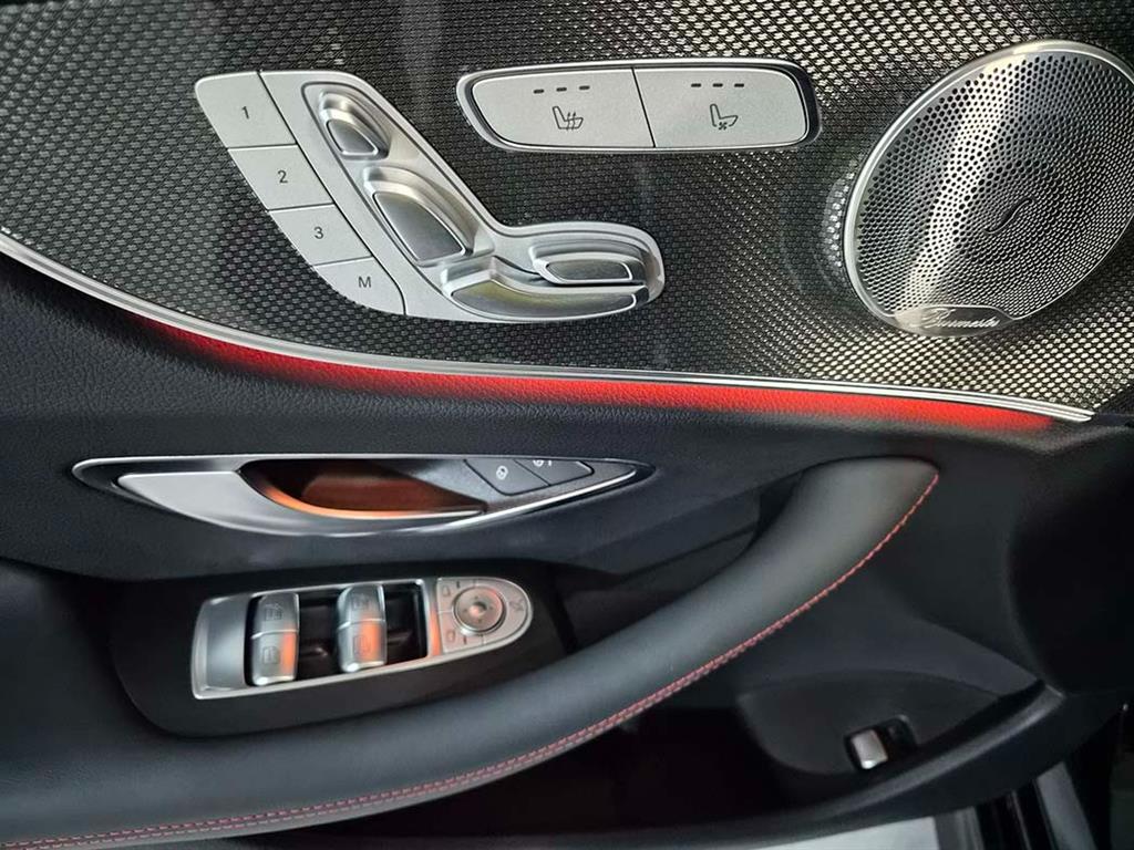 Mercedes Benz E class - Vista 11