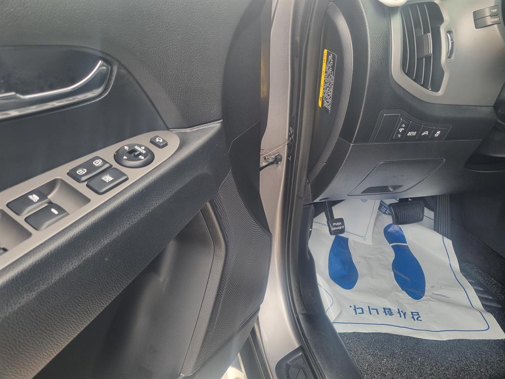 KIA Sportage - Vista 9