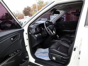 Ssangyong Tivoli - Vista 12