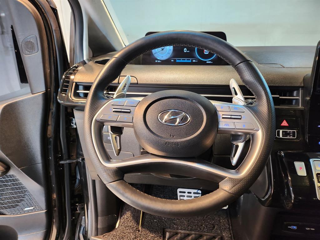 HYUNDAI Staria - Vista 8