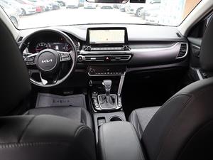 KIA Seltos - Vista 10