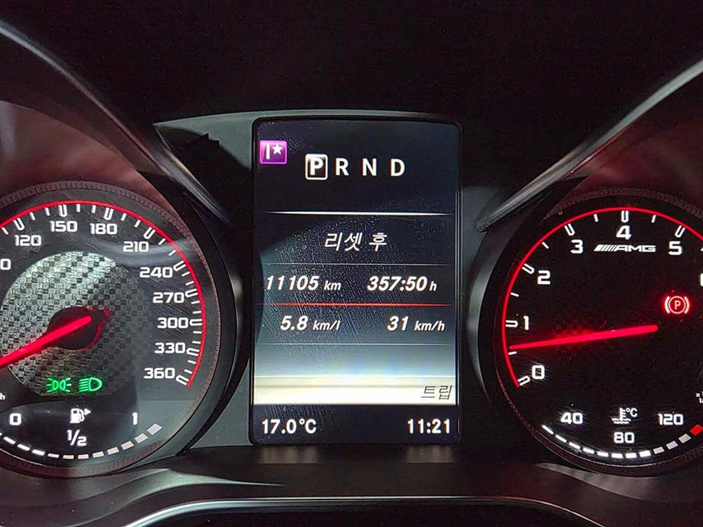 Mercedes Benz AMG GT - Vista 12