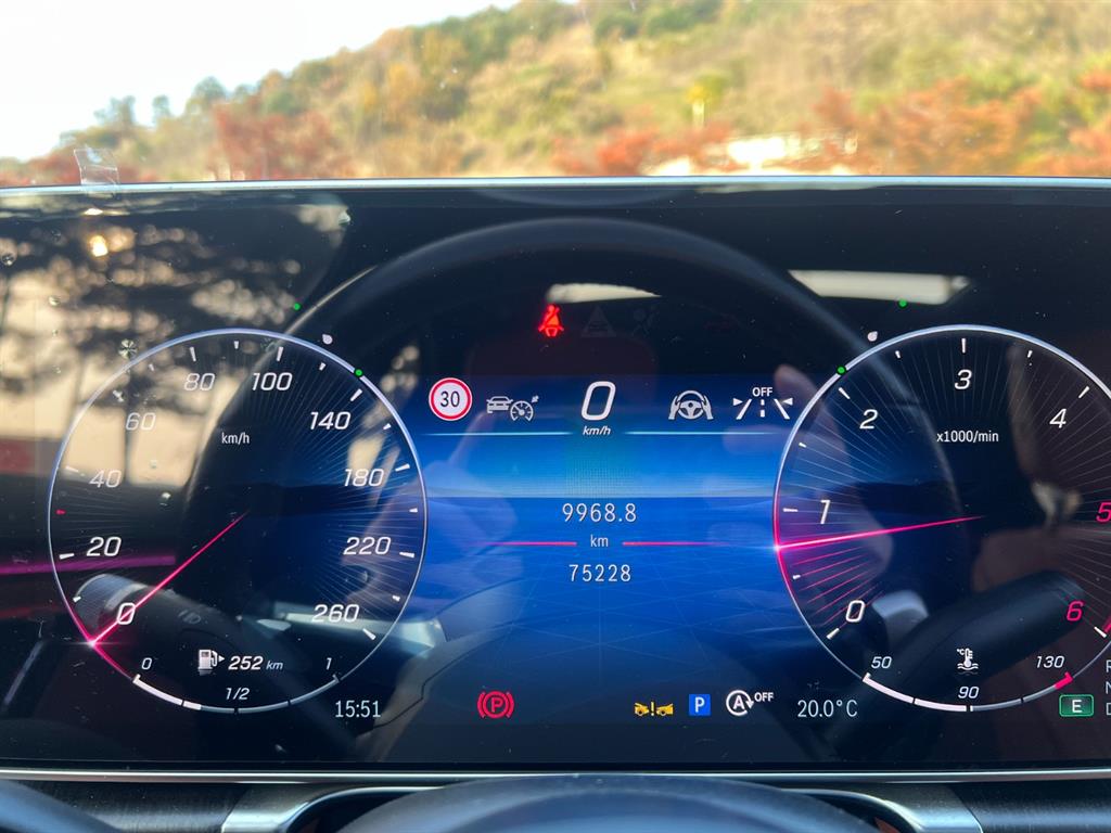 Mercedes Benz S Class - Vista 8