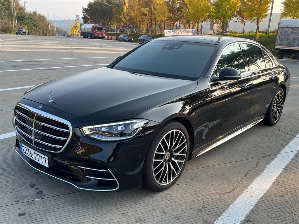 Mercedes Benz S Class - Vista 4